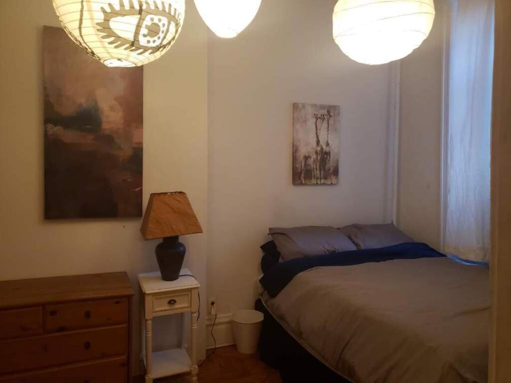 Private Room In East Village Apartment New York Eksteriør billede